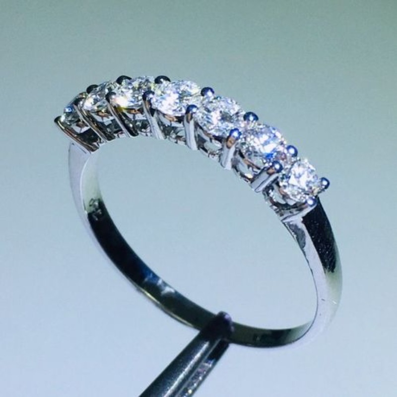 Women's 0.7 Carat Moissanite Seven-Stone Ring, 925 Silver